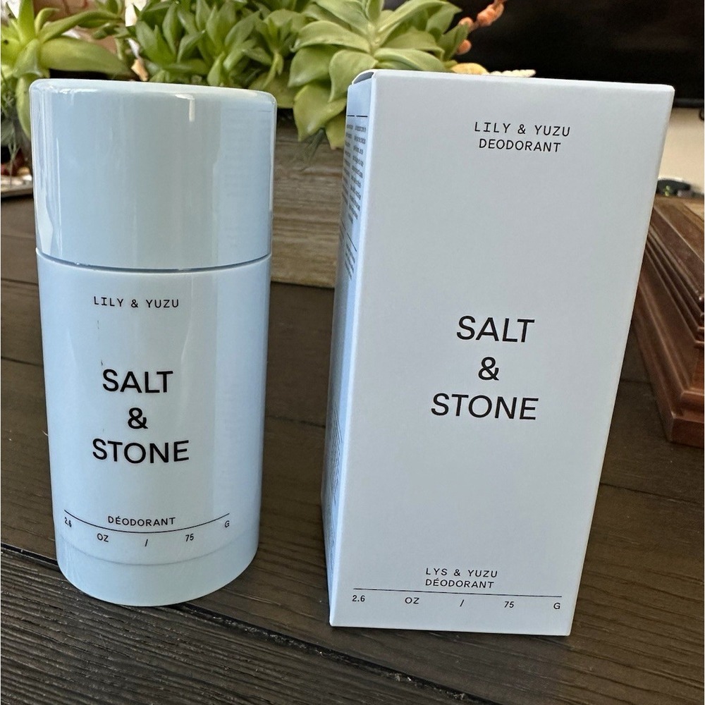 Salt & Stone Lily & Yuzu Deodorant 2.6 oz 75g Extra Strength Aluminum Free